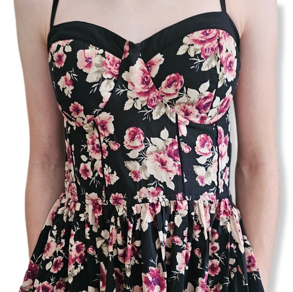 Band of Gypsies Black Background Floral Design Dress Size XS W-645 - Picture 8 of 16